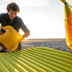Exped Ultra 3R Duo M Insulated Sleeping Mat -Nomad Outdoor Exped Ultra 3R DUO insulated camping sleeping mat 2