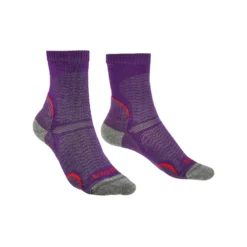 Bridgedale Womens Hike Ultra Light T2 Performance Socks -Nomad Outdoor bridgedale womens ultralight merino t2 performance crew purple 1 scaled